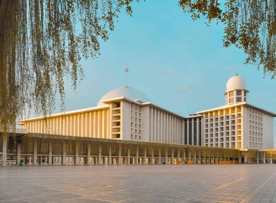 From Jakarta Port: Cultural and Historical City tour