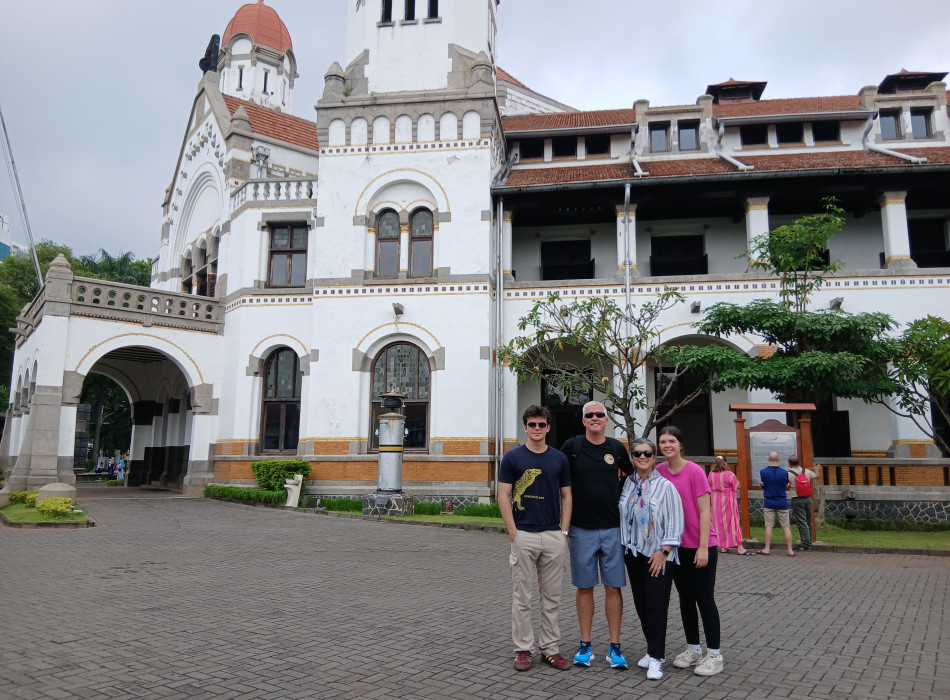 Semarang City Tour from Semarang Port