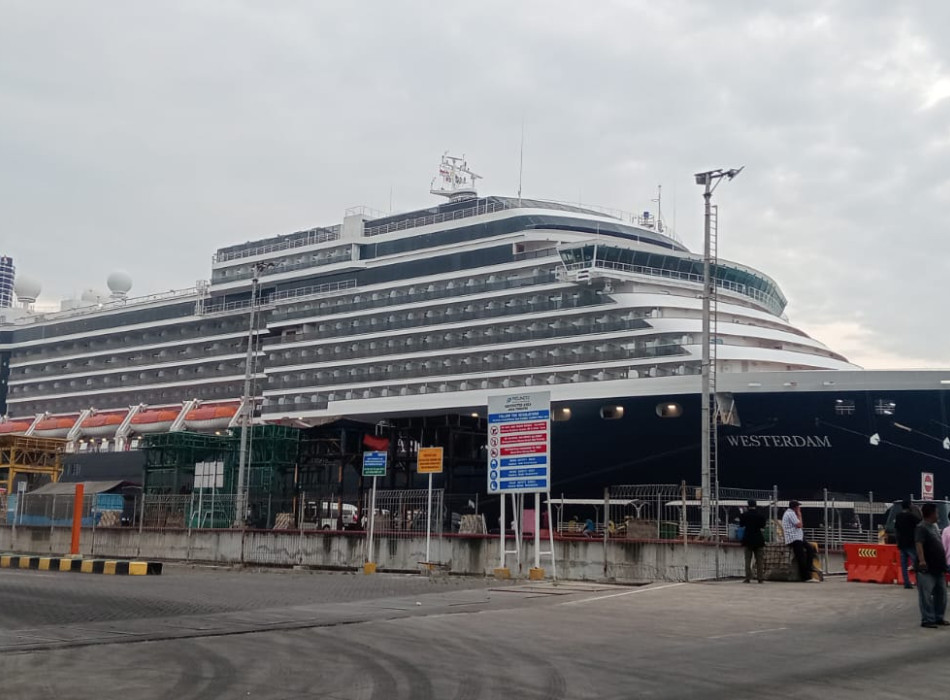 Semarang City Tour from Semarang Port